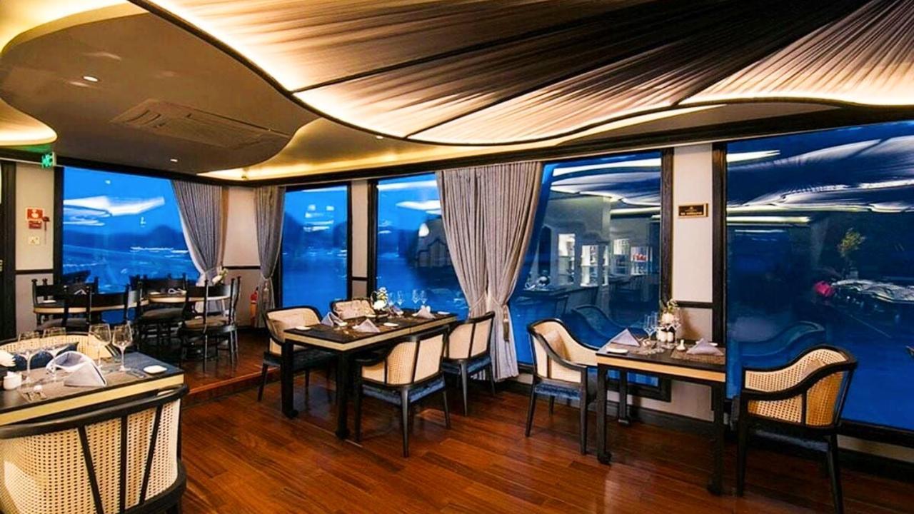 Lotus Elegance Cruise 호텔 하롱 외부 사진